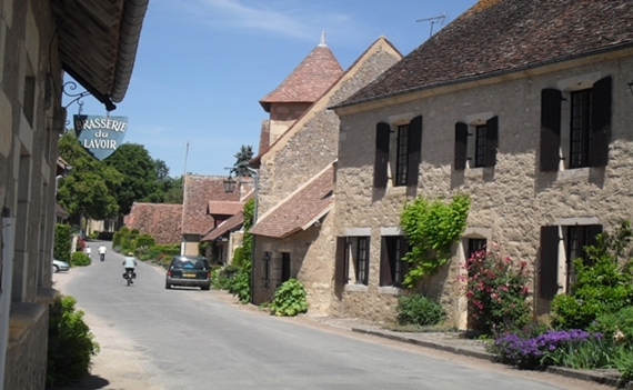 110516Apremont02