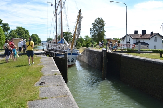 160622BergSluisSchip